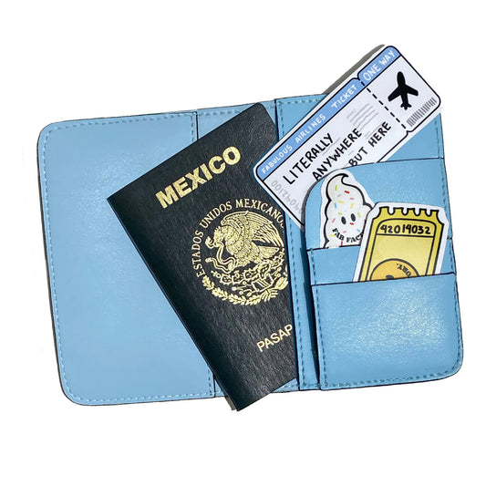 Passport Case: Cloudy